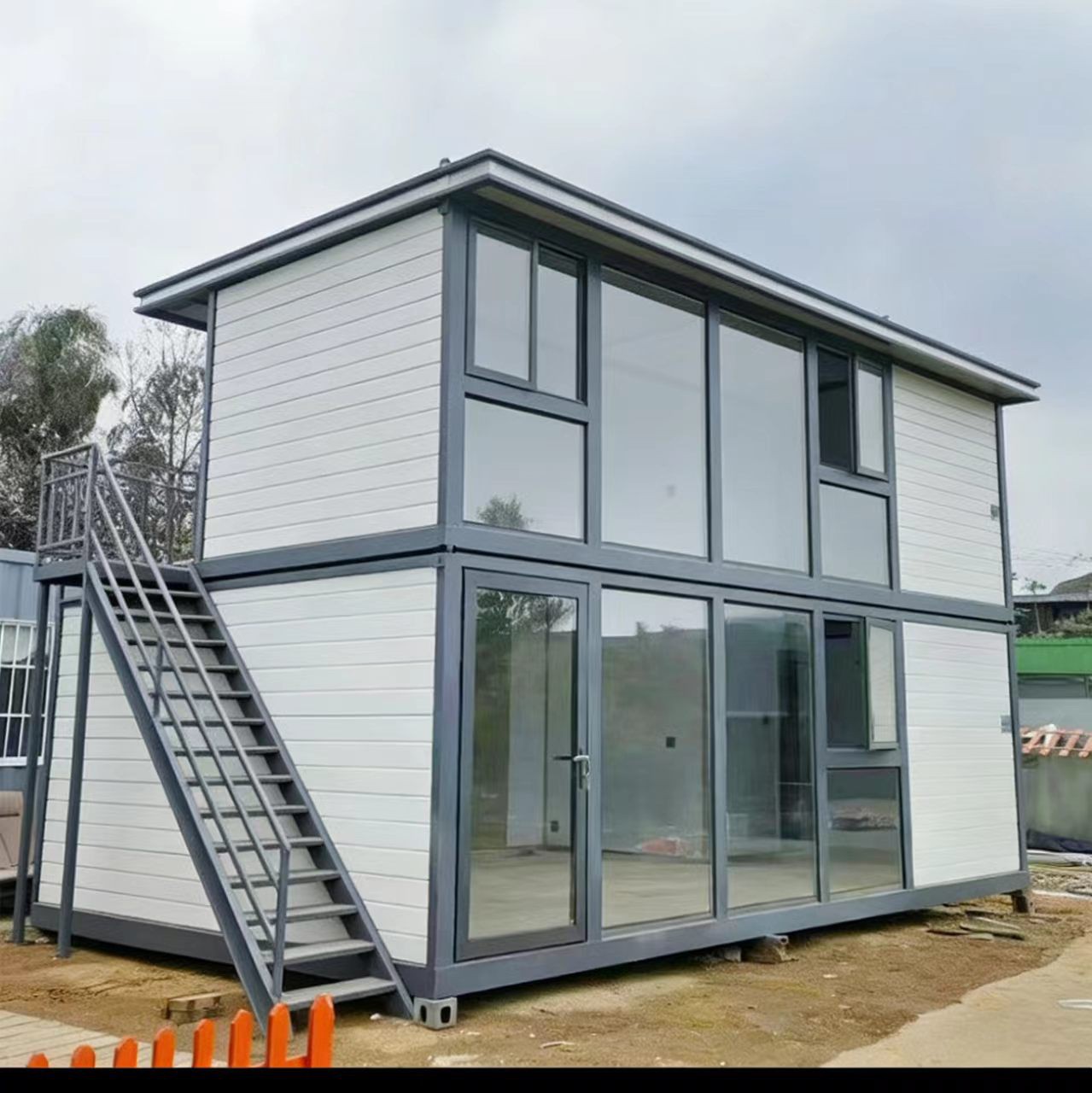 Outdoor Furniture Set Sale - 工場直販 アクティビティボード オフィス コンテナ ベッドアンドブレックファースト 二層テラスモデル