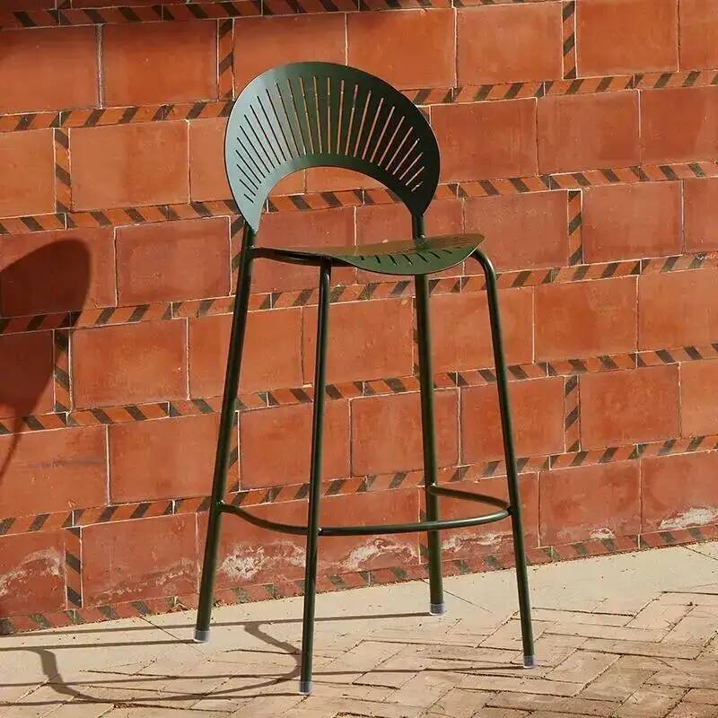 新しい黄色の工業用バースツール北欧屋外ミニマリストモダンなハ - Outdoor Furniture Yellow のレビューと価格