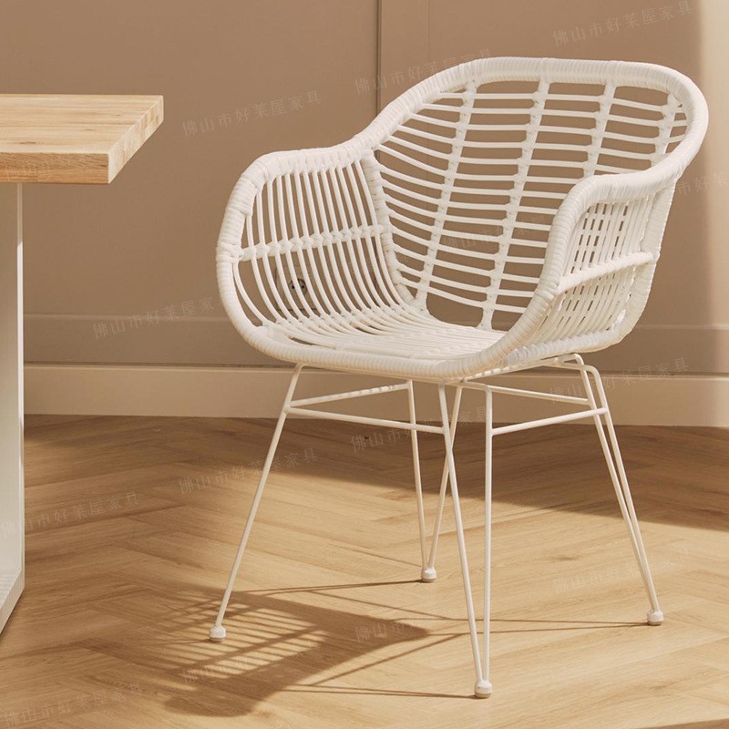 MOMO インス ラタン製 屋外バルコニー3点セット 鉄製編 - Outdoor Furniture Rh のレビューと価格