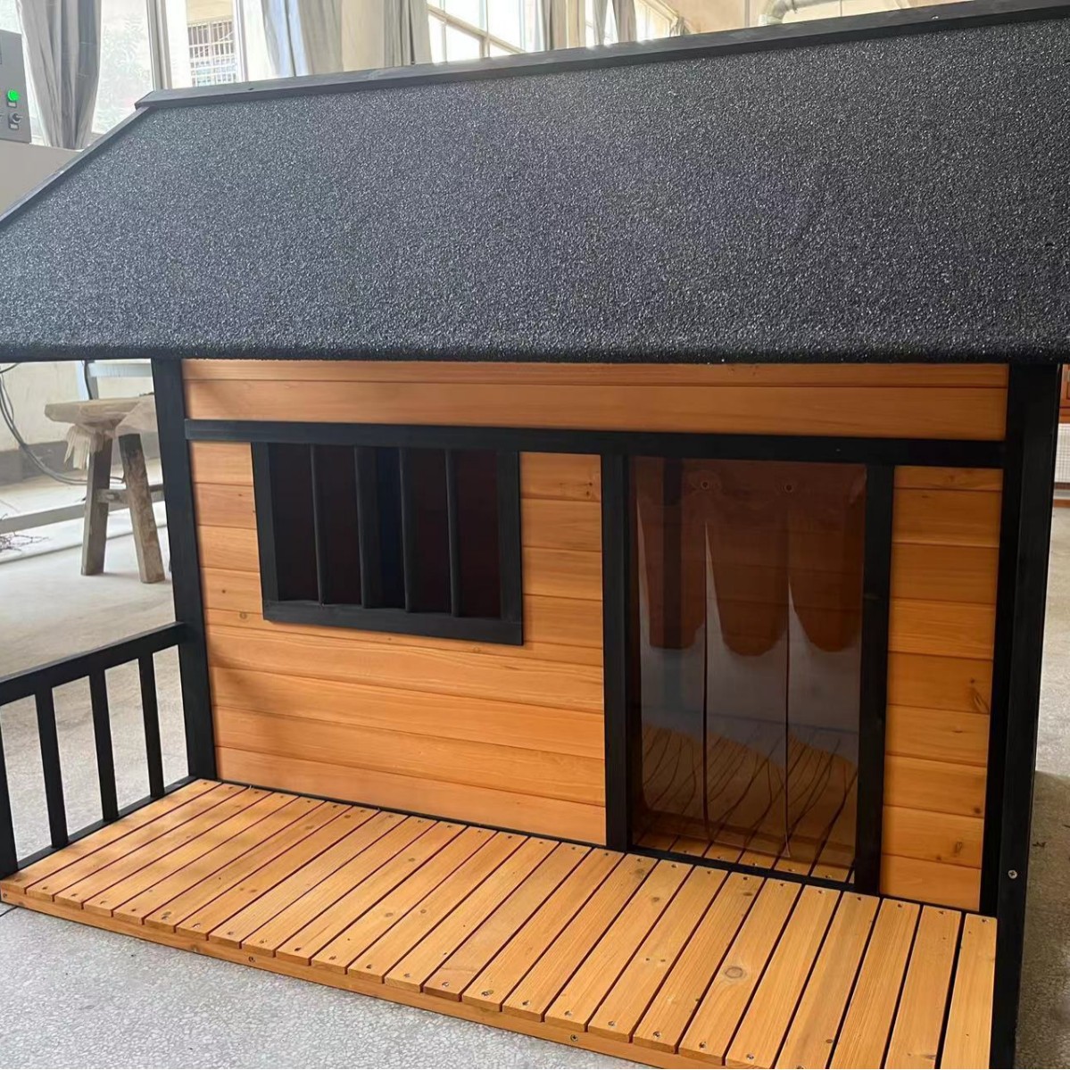 黄色の無地の屋外犬小屋、アスファルト屋根付き木製ペット家具 - Outdoor Furniture Yellow のレビューと価格